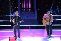 Quốc Trung tự nhận “ngốc” khi xếp Nguyễn Quân đấu Nhật Quang