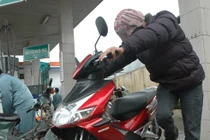 Vì sao xe máy dễ hỏng hóc vào buổi sáng?