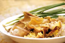 Bài thuốc đông y giúp sữa mẹ dồi dào