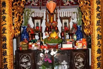 Cách bày bài vị trên bàn thờ