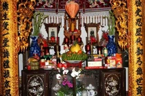 Cách bày bài vị trên bàn thờ