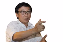 “Có người bảo tôi dùng tiền ngân sách làm... đồ chơi!“