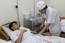 Cứu ca hi hữu viêm khối ruột “khủng“