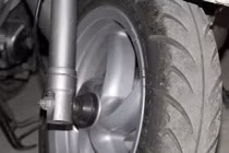 Lốp xe lâu không đi sẽ giảm chất lượng