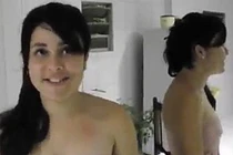 Thiếu nữ rao bán trinh trên Youtube giúp mẹ chữa bệnh