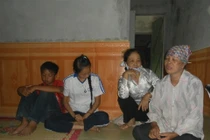 Hai nữ công nhân bị “chôn sống“: Cấm cửa công an