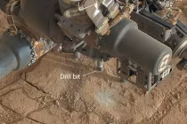 Xem robot NASA khoan tìm “kho báu” trên sao Hoả