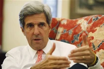 Mỹ “nói chuyện” bằng máy bay không người lái và...