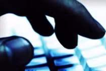 Tin tặc Trung Quốc “cuỗm” 300 tỷ USD/năm của Mỹ