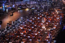 Tắc đường... 3.500 km