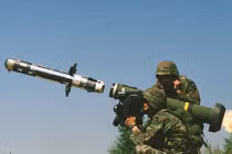 “Sát thủ diệt tăng” Kornet, Javelin: Ai hơn ai?