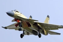 “Cá mập” J-15 Trung Quốc thua xa “ong” F/A-18E/F Mỹ