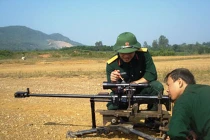 Việt Nam chế tạo kính ngắm súng bắn tỉa cỡ nòng lớn