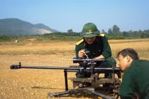 Việt Nam chế tạo kính ngắm súng bắn tỉa cỡ nòng lớn