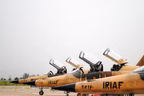 Iran mở triển lãm “khoe” máy bay