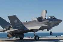 Singapore mua 12 tiêm kích tàng hình F-35? 