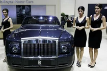 Đại gia lách thuế siêu xe Rolls Royce