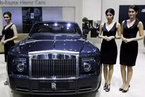 Đại gia lách thuế siêu xe Rolls Royce