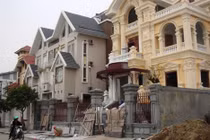  Nhà “nhái” kiến trúc cổ điển Pháp bị “cấm cửa“