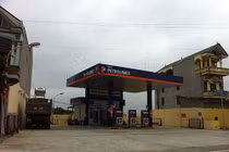 Hoang mang vì nhan nhản cửa hàng Petrolimex “nhái“