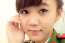 Nữ sinh năm nhất trường Cảnh sát cực dễ thương