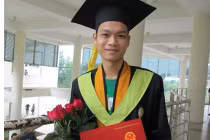 Nam sinh viên “rao” dịch vụ xe ôm Tết trên Facebook 