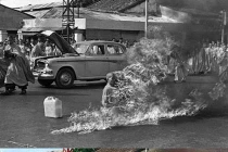 “Tô màu” những bức ảnh đen trắng nổi tiếng