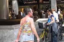 Thời trang đường phố kỳ quặc của các quý ông