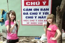 Những biển hiệu “khó đỡ”, chỉ có ở Việt Nam