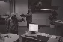 Xôn xao những triết lý “để đời” từ vụ cướp ngân hàng