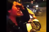 Dân mạng tung clip “tố” CSCĐ gây tai nạn rồi bỏ đi