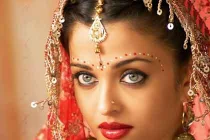 Giải mã chấm đỏ bí ẩn trên trán mỹ nữ Ấn Độ 