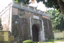 Vết đạn trên thành Hà Nội ẩn chứa bí mật gì?