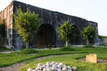 Mổ xẻ “đất rồng chầu rắn cuốn” của thành nhà Hồ