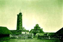 Độc đáo thành cổ đầu tiên xây hình lục giác ở VN 