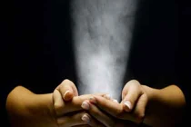 Lý giải thú vị về tài tìm mộ của nhà ngoại cảm 