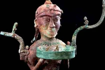 Chùm ảnh: Chiêm ngưỡng 11 cổ vật quốc gia