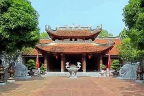 Ly kỳ chuyện mả phát đế vương 