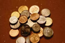 Lý giải những sai lầm khiến tài vận sa sút (2) 