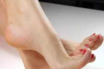 Đoán giàu, nghèo qua tướng chân 