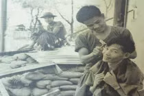 Ảnh hiếm: Nụ cười bên Thành cổ Quảng Trị 1972