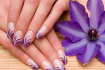 Chọn màu sơn móng tay theo phong thủy mang lại may mắn 