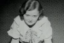 Thú vui tàn độc của những nữ đồ tể xinh.. khát máu