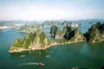 Vịnh Hạ Long lọt top 10 kỳ quan thiên nhiên của châu Á 