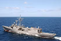 “Hết tiền”, tàu chiến Mỹ rời cuộc chiến chống ma túy