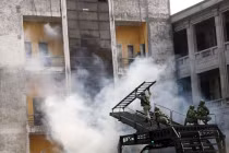 Đặc công Việt Nam tập bắt khủng bố, giải cứu con tin