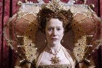 Giả thuyết gây sốc về giới tính “Nữ hoàng đồng trinh” 