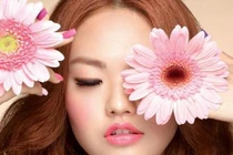 Make-up và tẩy trang mắt chuẩn như sao Hàn