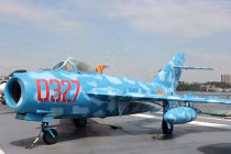 Kỳ lạ tiêm kích Việt Nam trên tàu sân bay Mỹ