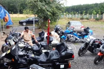 Dàn mô tô “khủng” gây náo loạn Quốc lộ 1